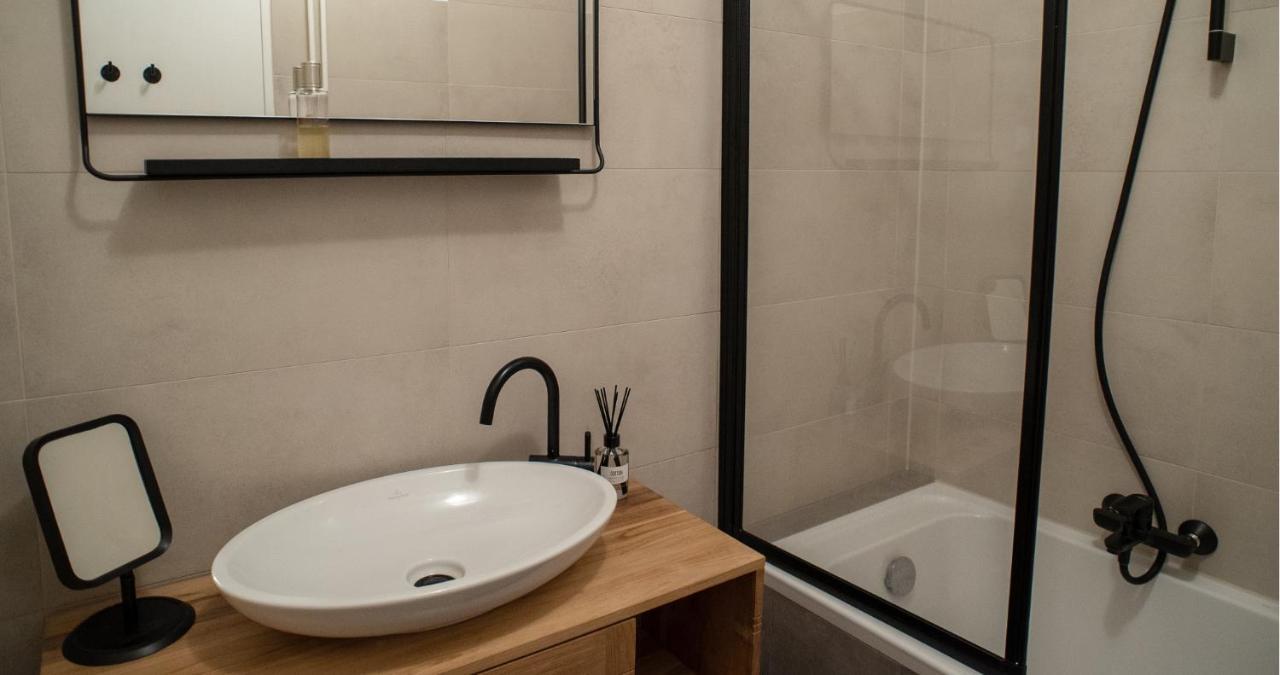 Cozy And Fully Equiped Suite Apartment At Ku'Damm Берлин Екстериор снимка